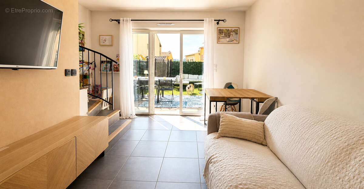 Maison à VILLENEUVE-LOUBET
