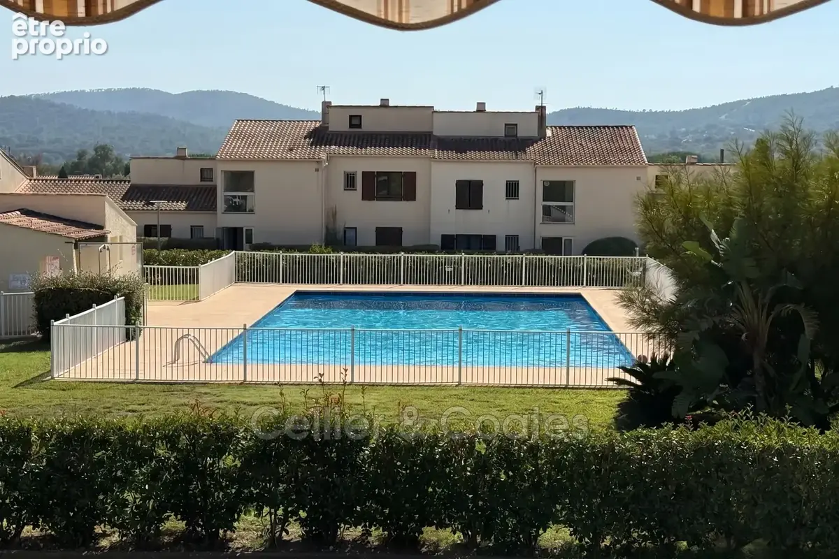 Appartement à BORMES-LES-MIMOSAS