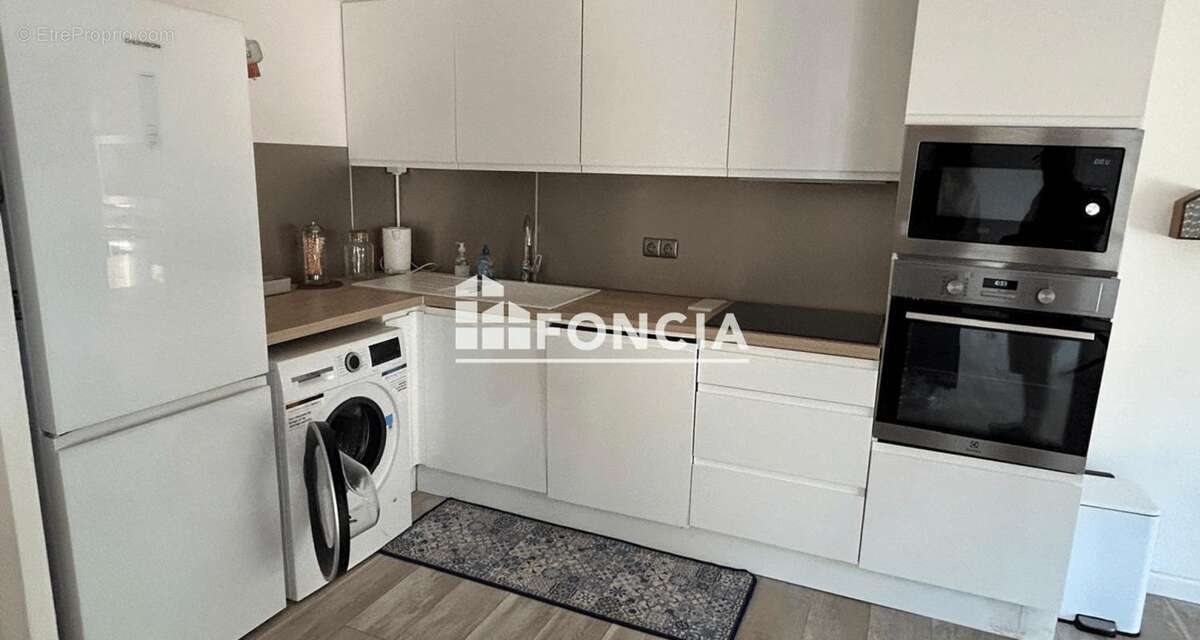 Appartement à SAINT-CYR-SUR-MER
