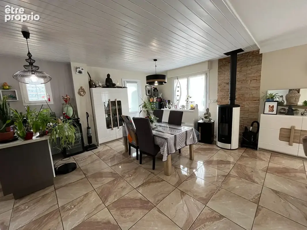 Maison à étage - 4 chambres - Les Achards - 131m² - photo 4