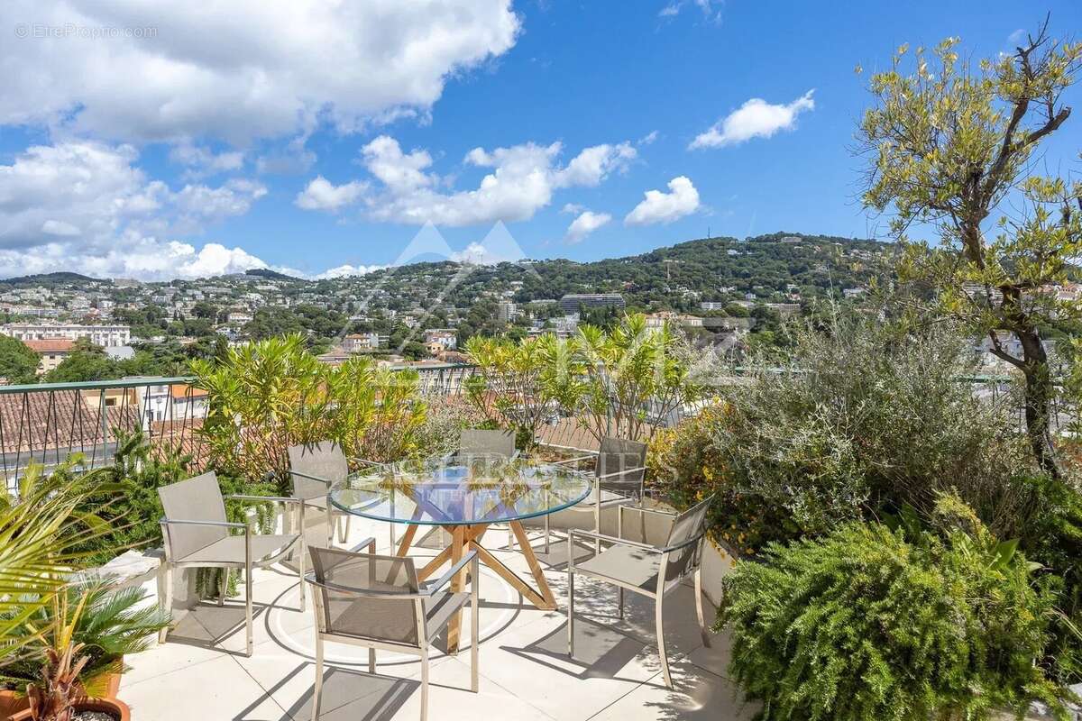 Appartement à CANNES