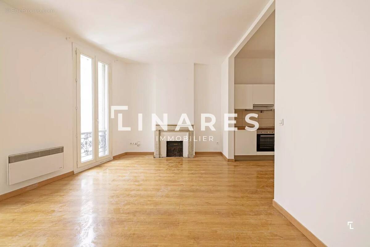 Appartement à MARSEILLE-1E