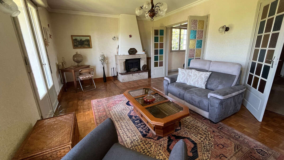 Maison à ERGUE-GABERIC