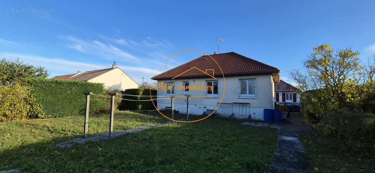Maison à CRAVANT