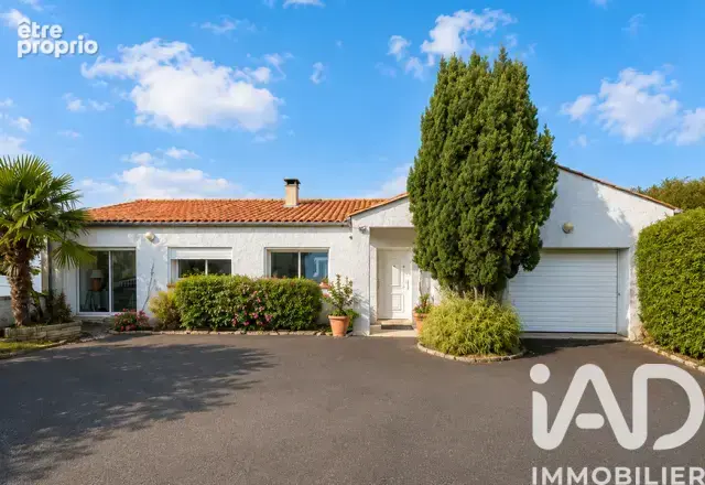 Photo 1 - Maison à CHAMPCEVINEL