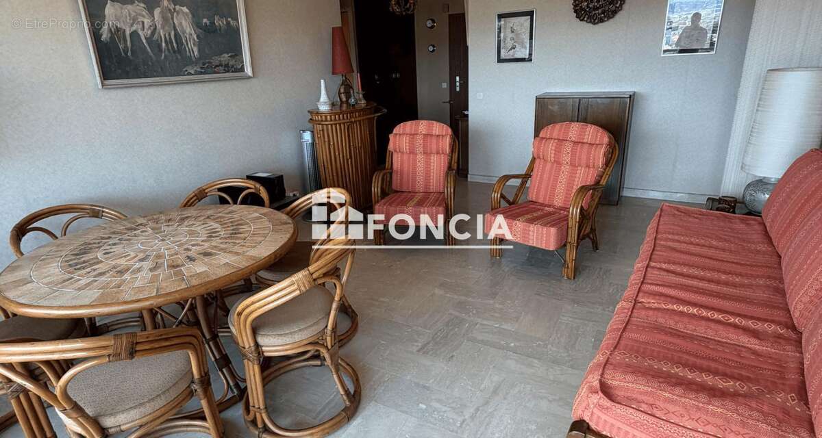 Appartement à MANDELIEU-LA-NAPOULE