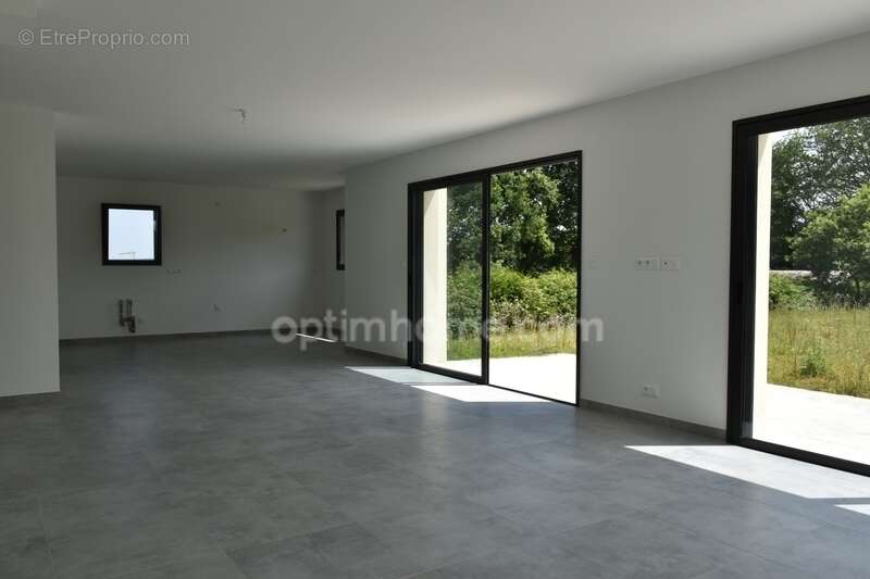 Maison à SAINT-MARCEL