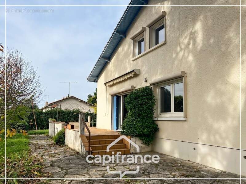 Maison à CASTELCULIER