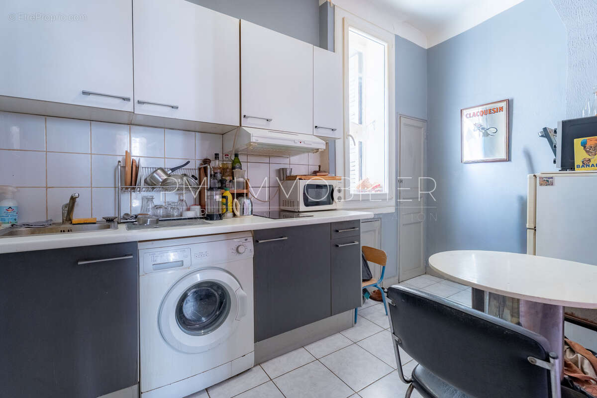 Appartement à MARSEILLE-5E