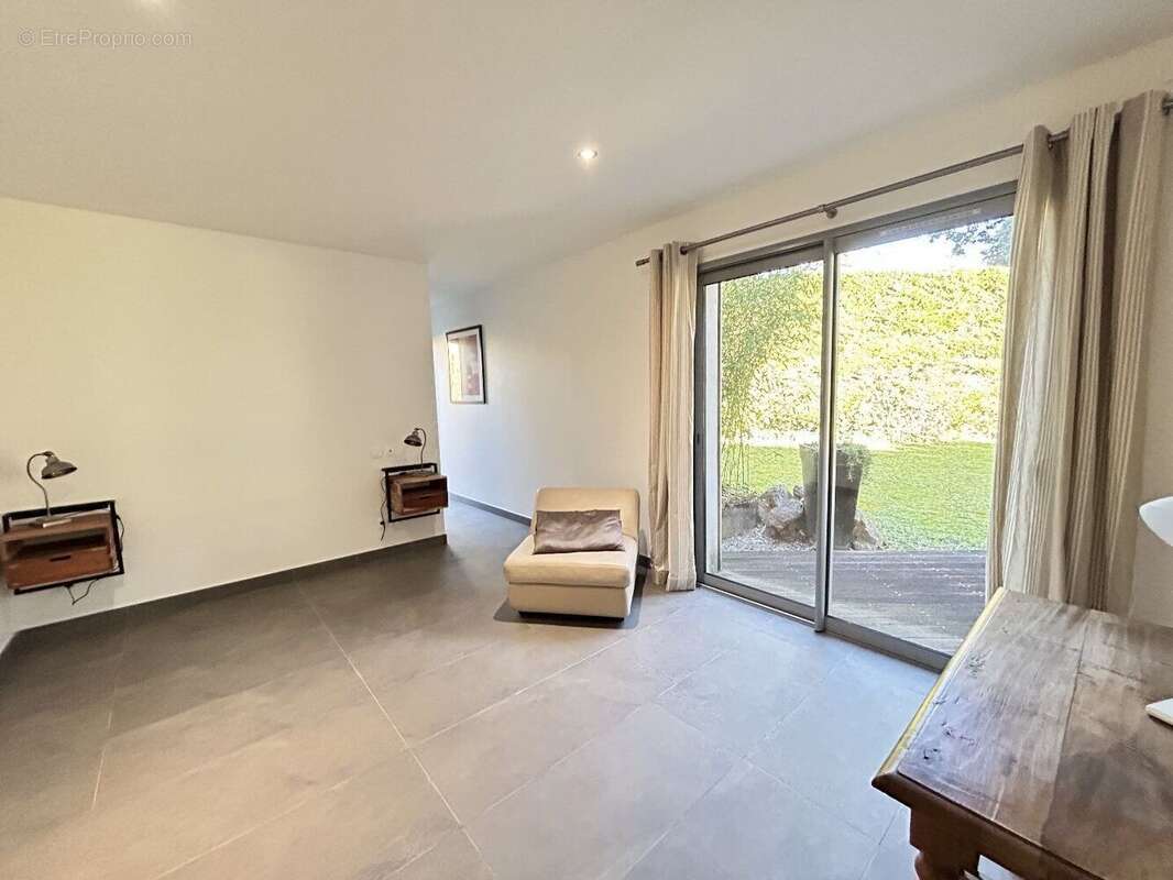Villa d'architecte unique aux normes pmr et prestations haut de gamme à 20 minutes de toulouse - photo 11