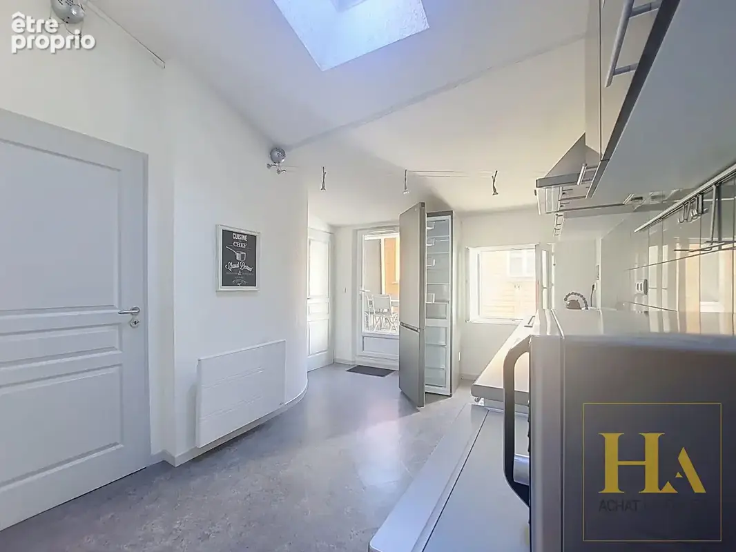 Un duplex atypique plein de charme à deux pas du centre-ville ! - photo 5