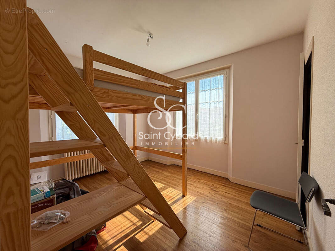 Maison Angouleme 6 pièce(s) 155 m2 environ - photo 11