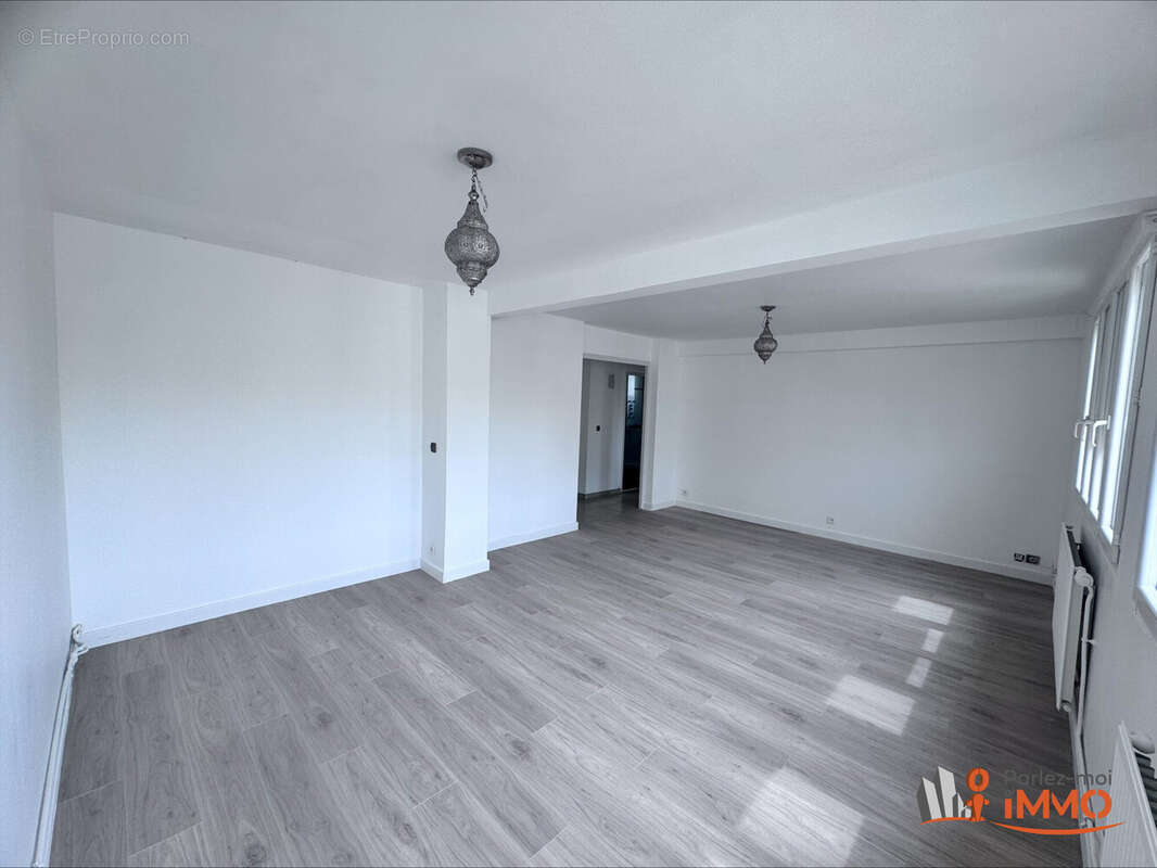 Appartement à LYON-5E
