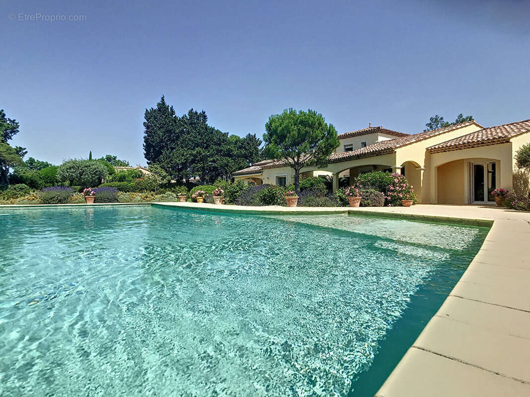 Maison à ROCHEFORT-DU-GARD