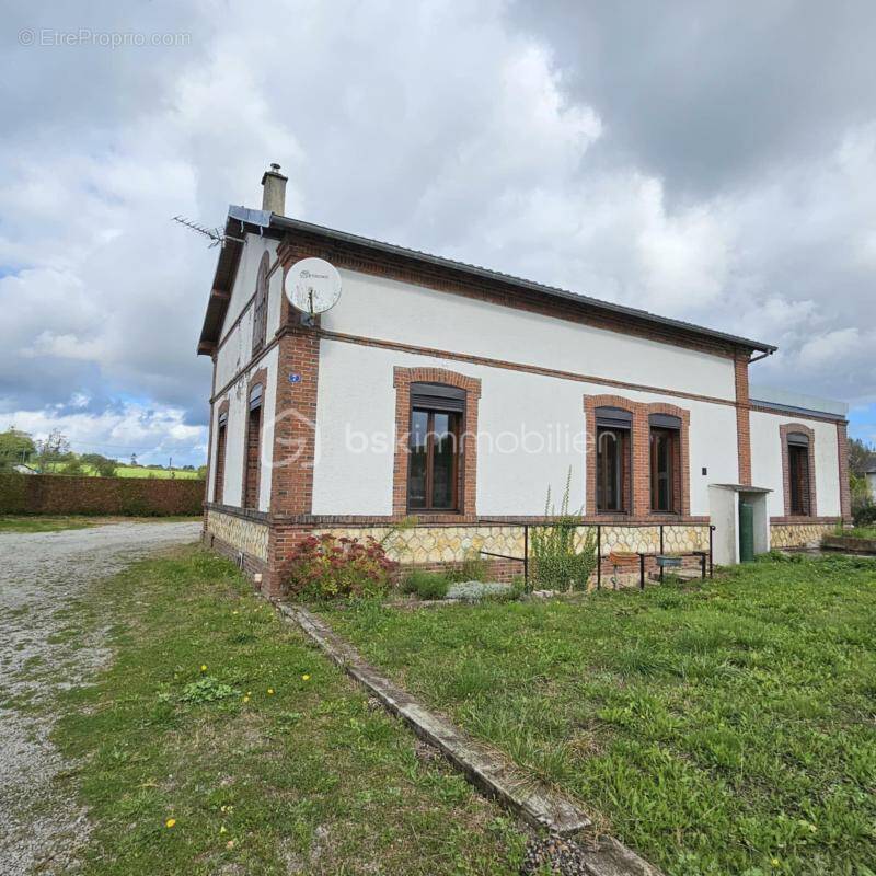 Maison à SAINTE-GAUBURGE-SAINTE-COLOMBE