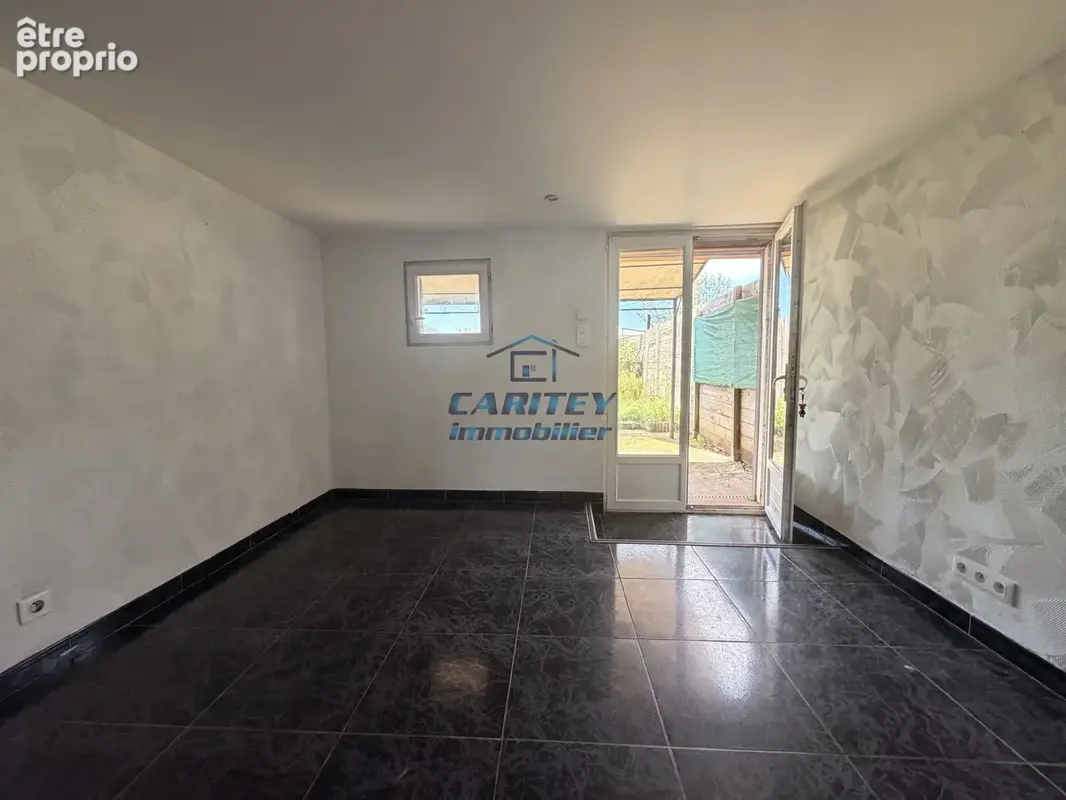 Maison de village   5 chambres   Terrain clos de 255 m2   Saint-Sauveur - photo 4