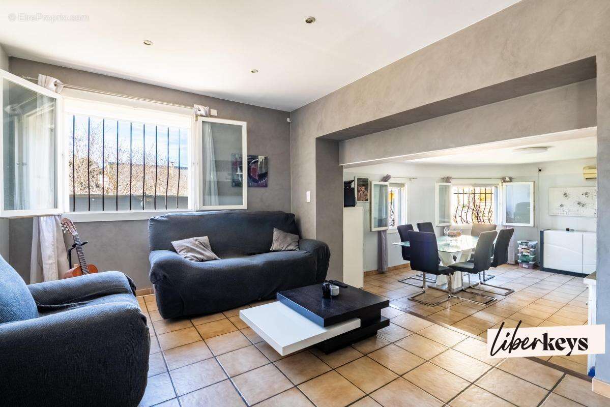 Appartement à MARSEILLE-12E