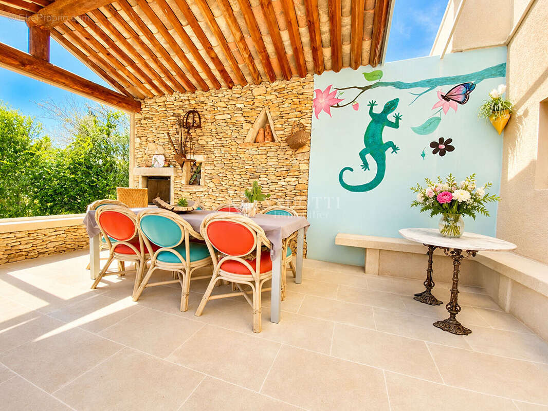 Propriété sur Cabrières d'Avignon - photo 3