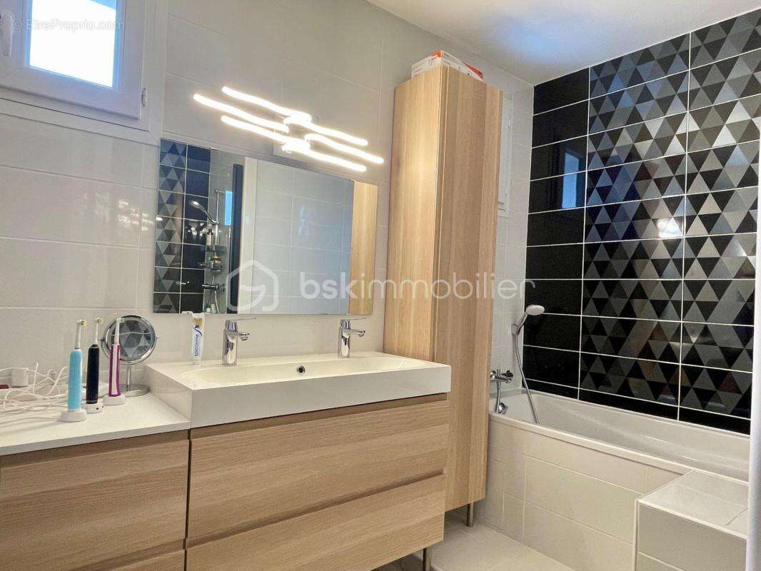 Maison à SAINT-ORENS-DE-GAMEVILLE