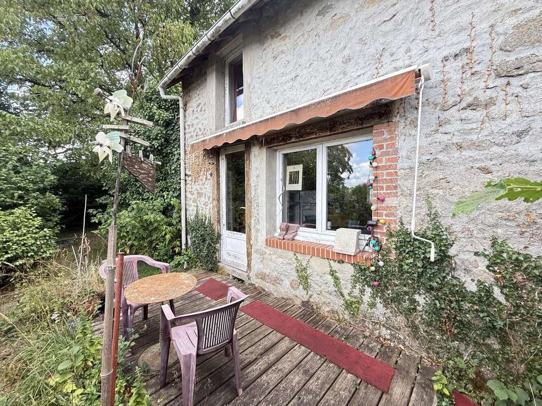 Maison à SAINT-VAURY