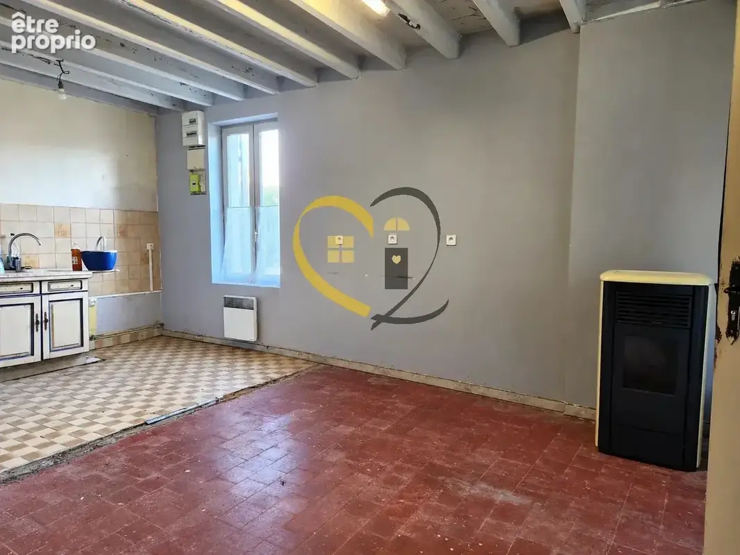 Maison à rénover avec grange et dépendances sur 1 000 m² de terrain - photo 3