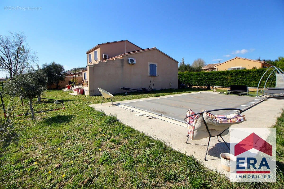 Maison à SUZE-LA-ROUSSE