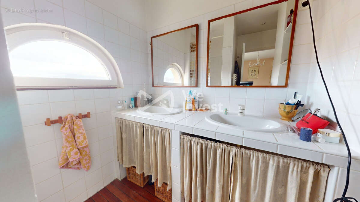 Maison à SAINT-JEAN-DE-VEDAS