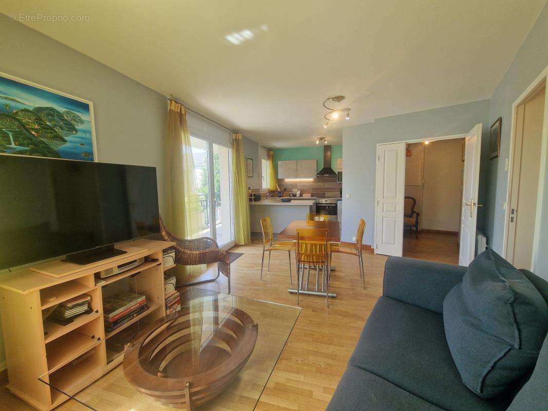 Appartement à VAIRES-SUR-MARNE
