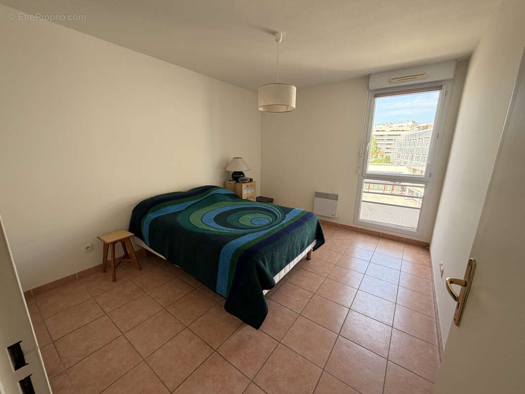 Appartement à MARSEILLE-5E
