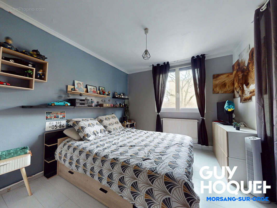 Appartement à SAINTE-GENEVIEVE-DES-BOIS