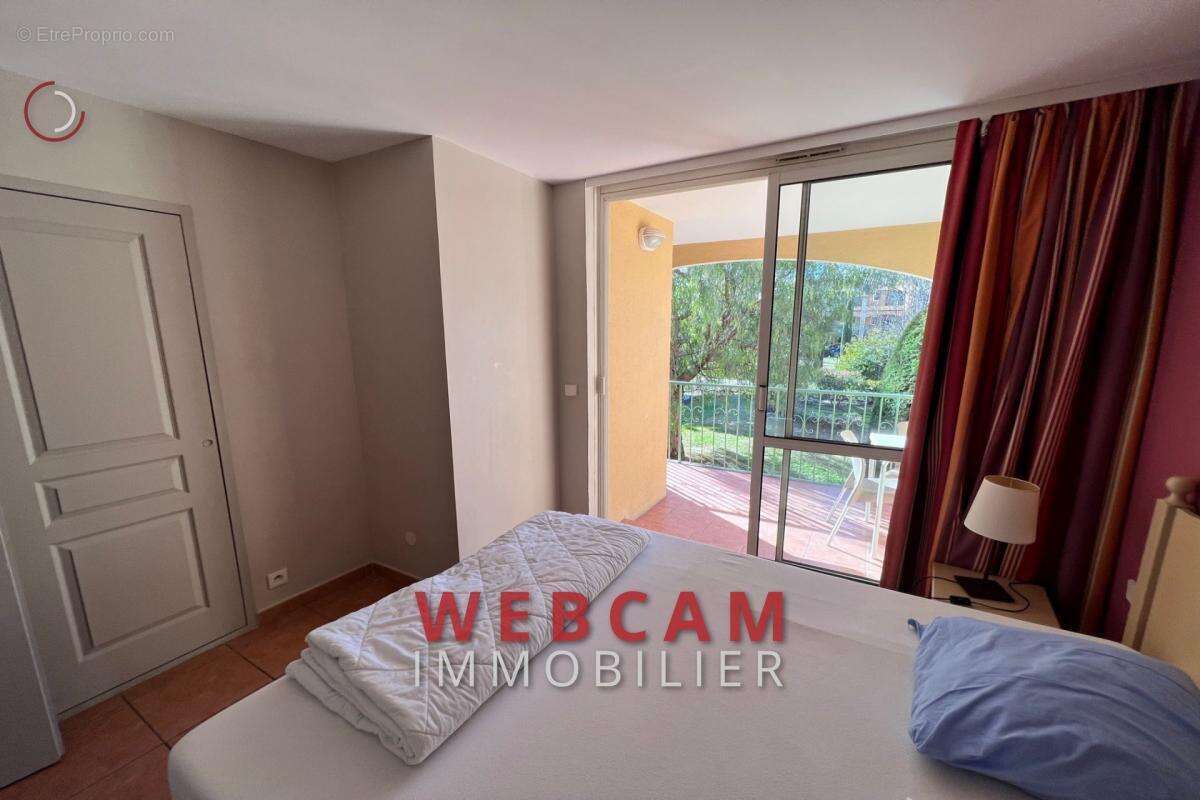 Appartement à MANDELIEU-LA-NAPOULE