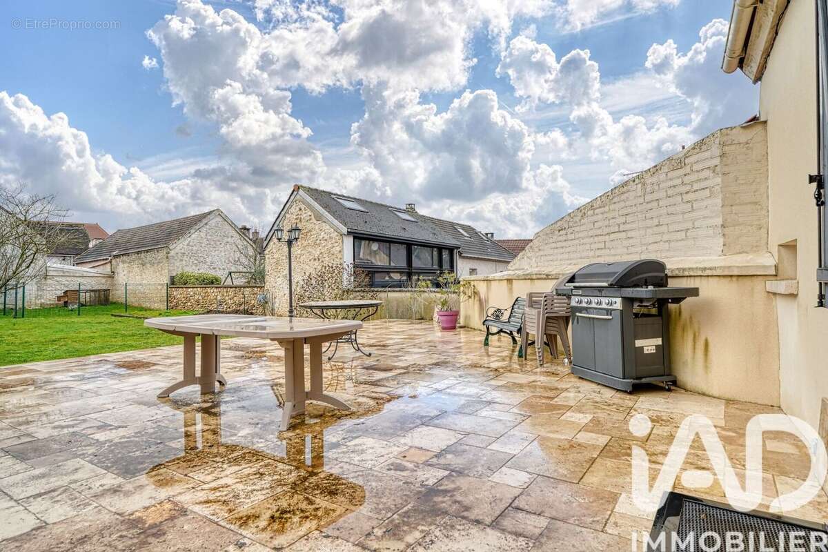 Photo 3 - Maison à MORAINVILLIERS