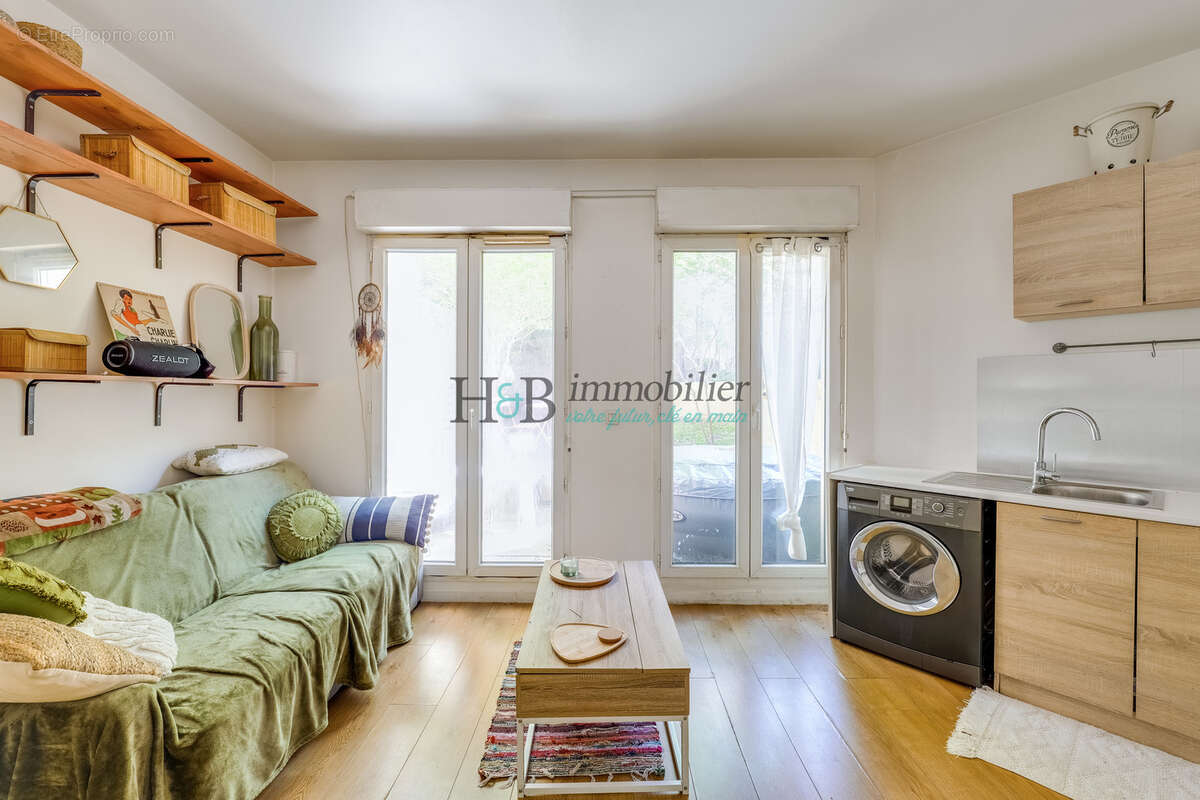 Appartement à PARIS-20E