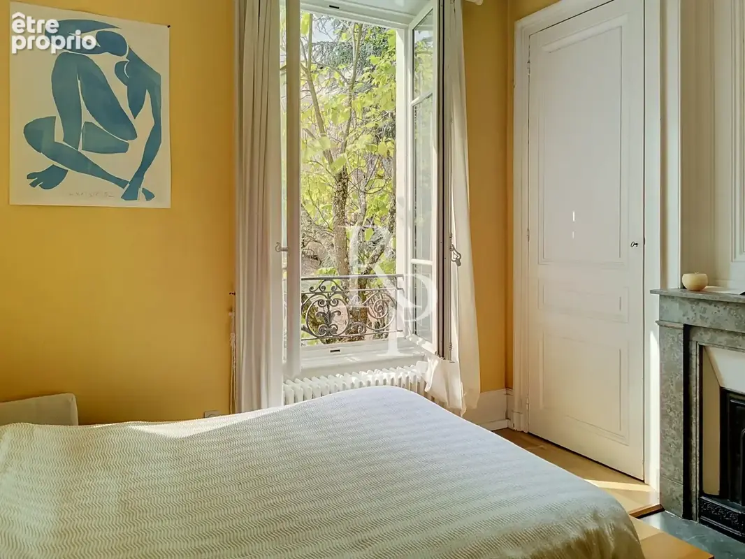 Lyon 5e   Saint-Just / La Favorite   Maison de maître de 268 m2 avec jardin et stationnements - photo 12