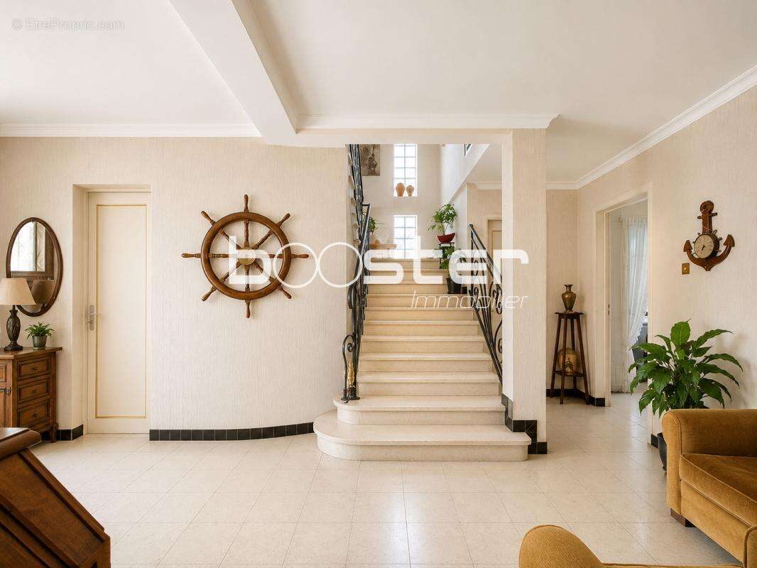 Côte Pavée - Maison familiale de 7 pièces - photo 3