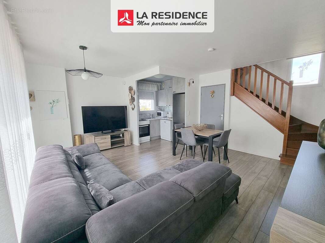 Appartement 54 m² à Stains  - photo 3