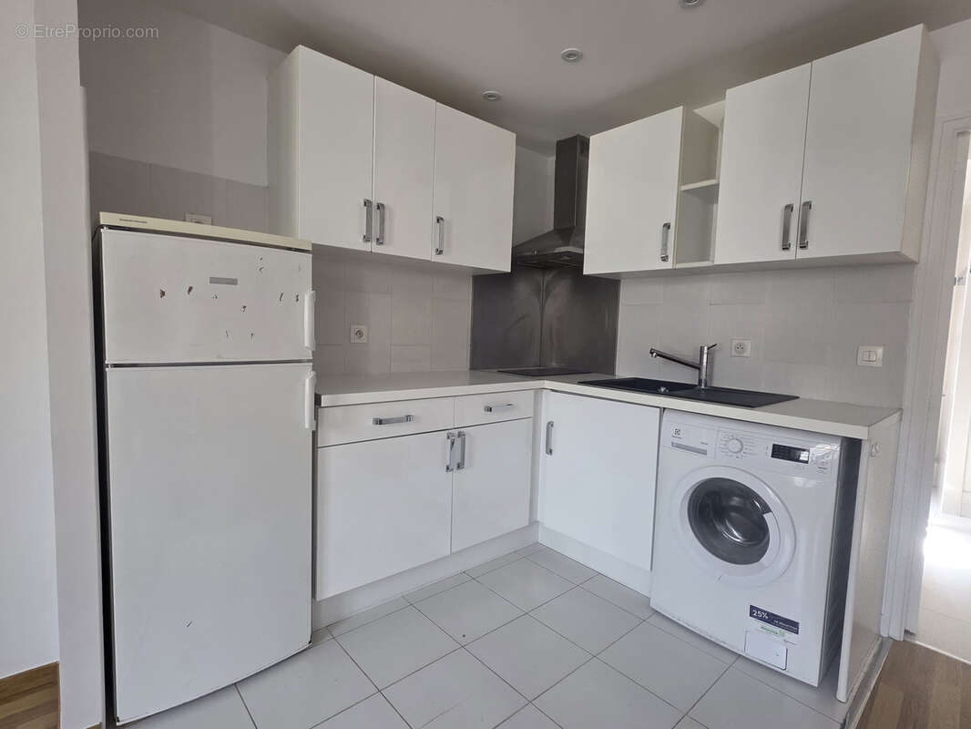 Saint-Germain-En-Laye - Duplex en plein Centre-ville - photo 4