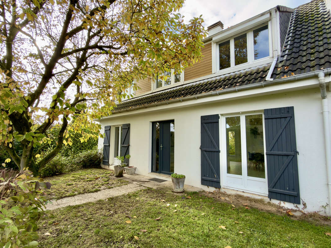 Maison à HOUPLIN-ANCOISNE