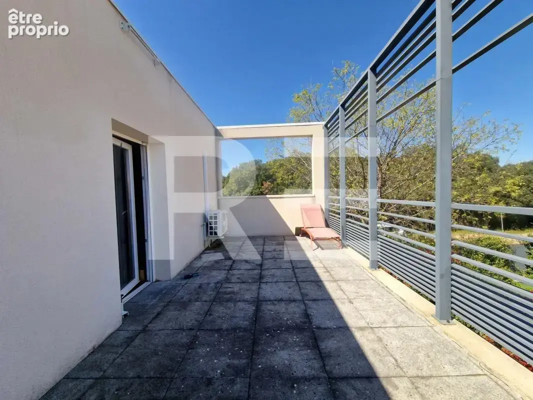 Villa contemporaine avec 3 chambres, un jardin et un garage - photo 11