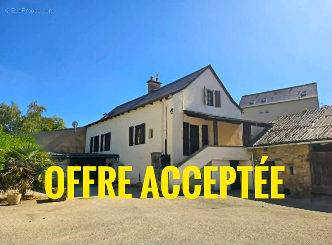 Maison à AGEN-D'AVEYRON