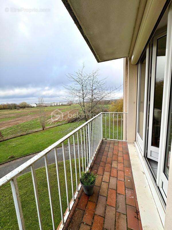 Appartement à NOZAY