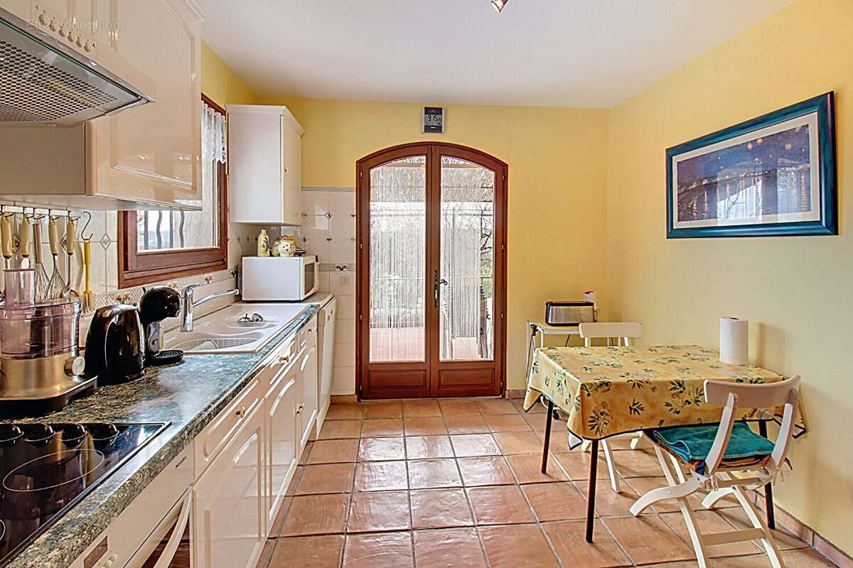 Maison à LORGUES