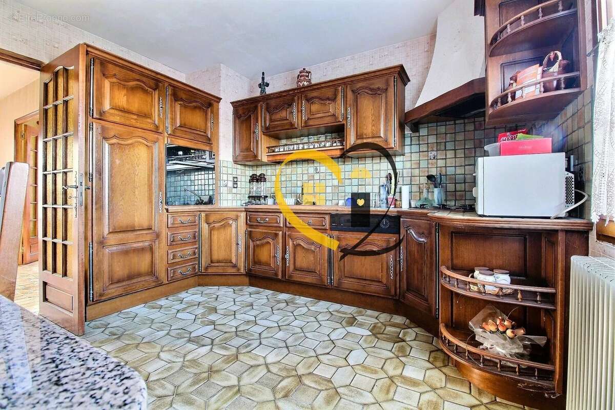 Maison à Vierzon - photo 12