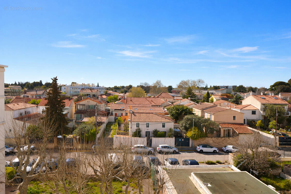 Appartement à MARSEILLE-12E