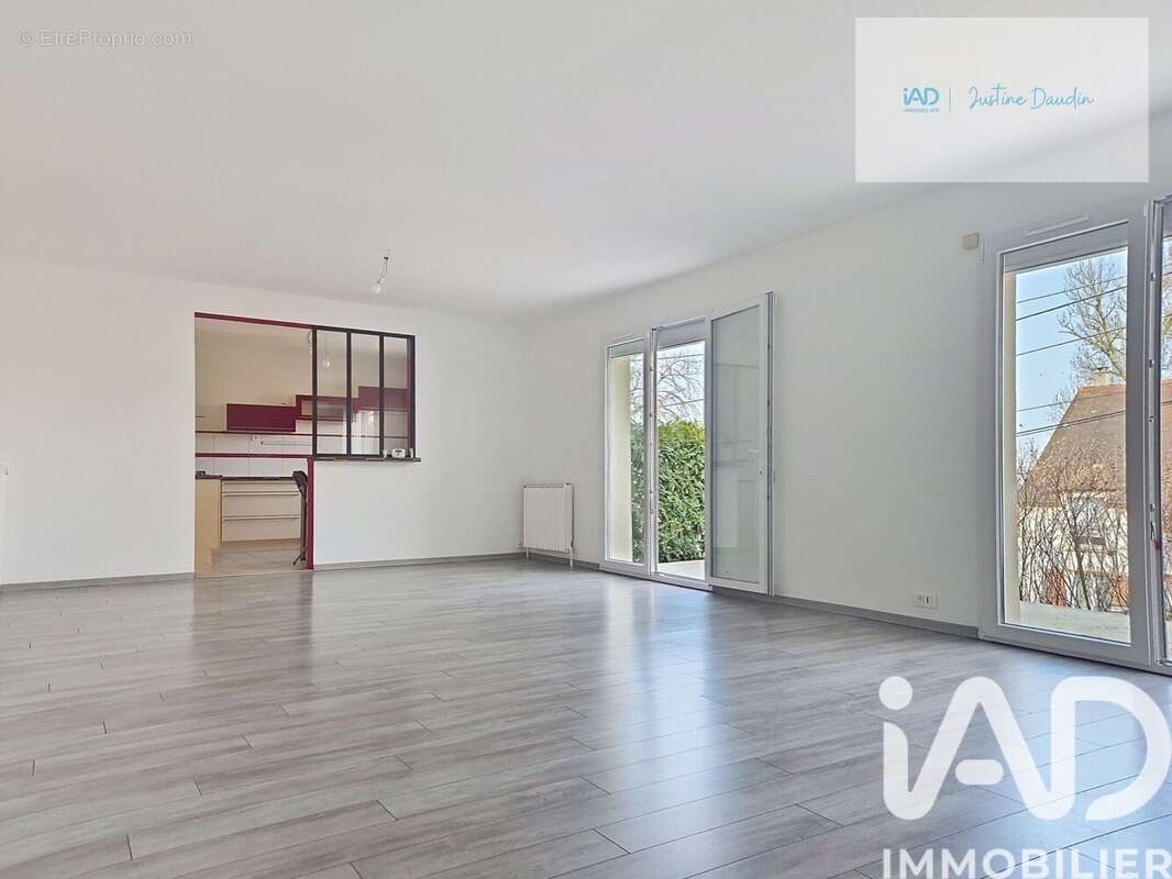 Photo 7 - Maison à LE COUDRAY-MONTCEAUX