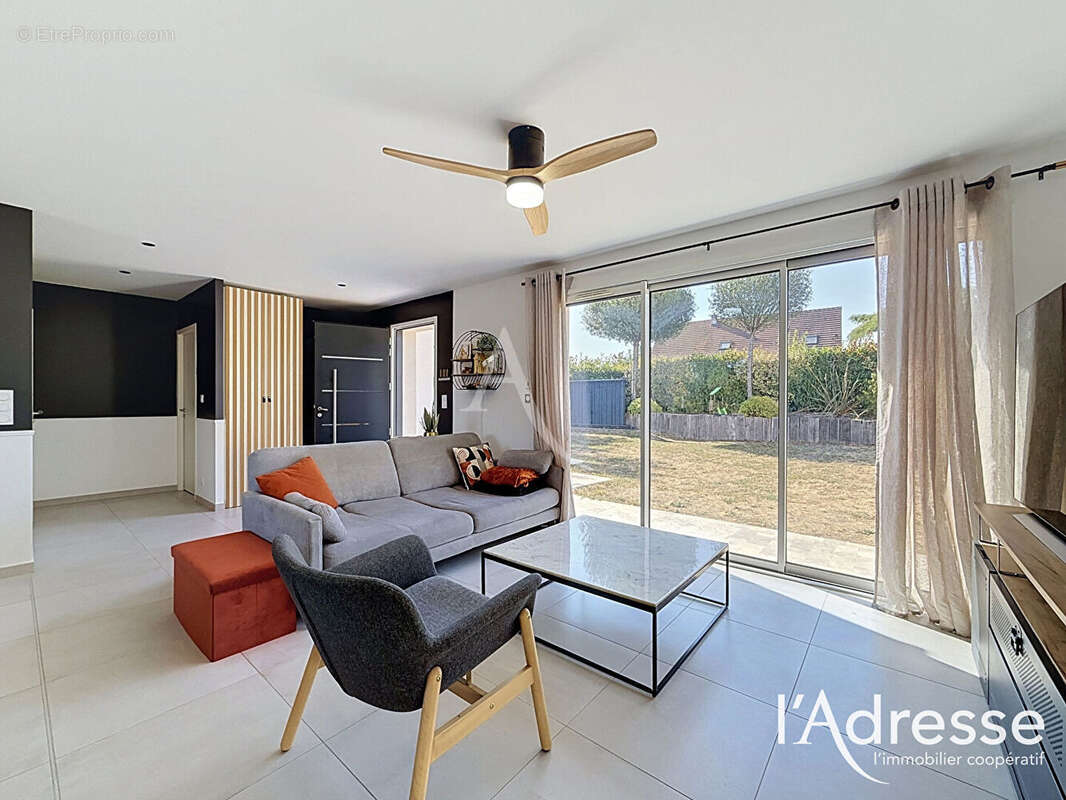 Maison 2017, 4 chambres et grand jardin à Vallères - photo 3