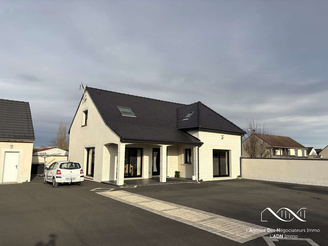 Maison à SAINT-MARTIN-D'ABBAT