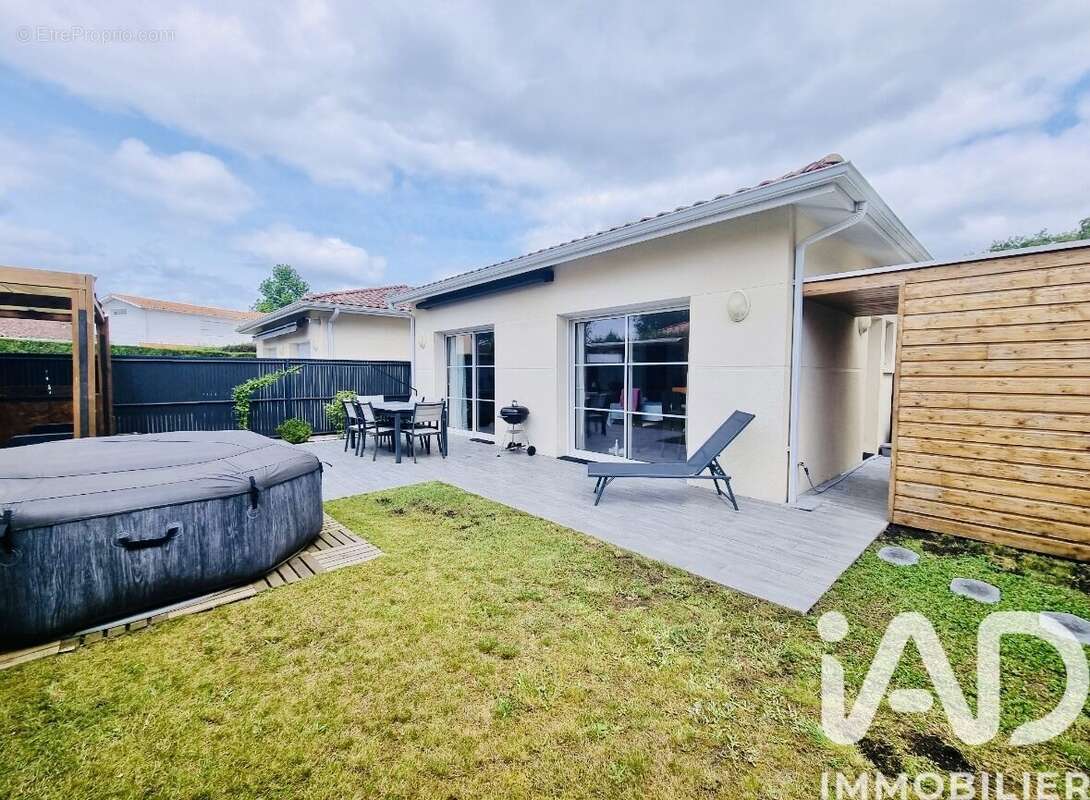 Photo 8 - Maison à MARTIGNAS-SUR-JALLE