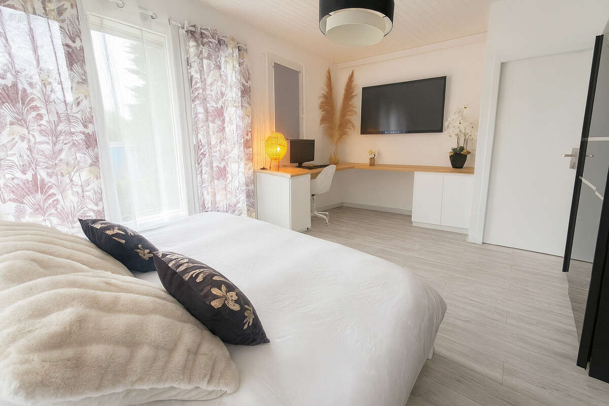 Maison à SAINT-MICHEL-EN-L'HERM