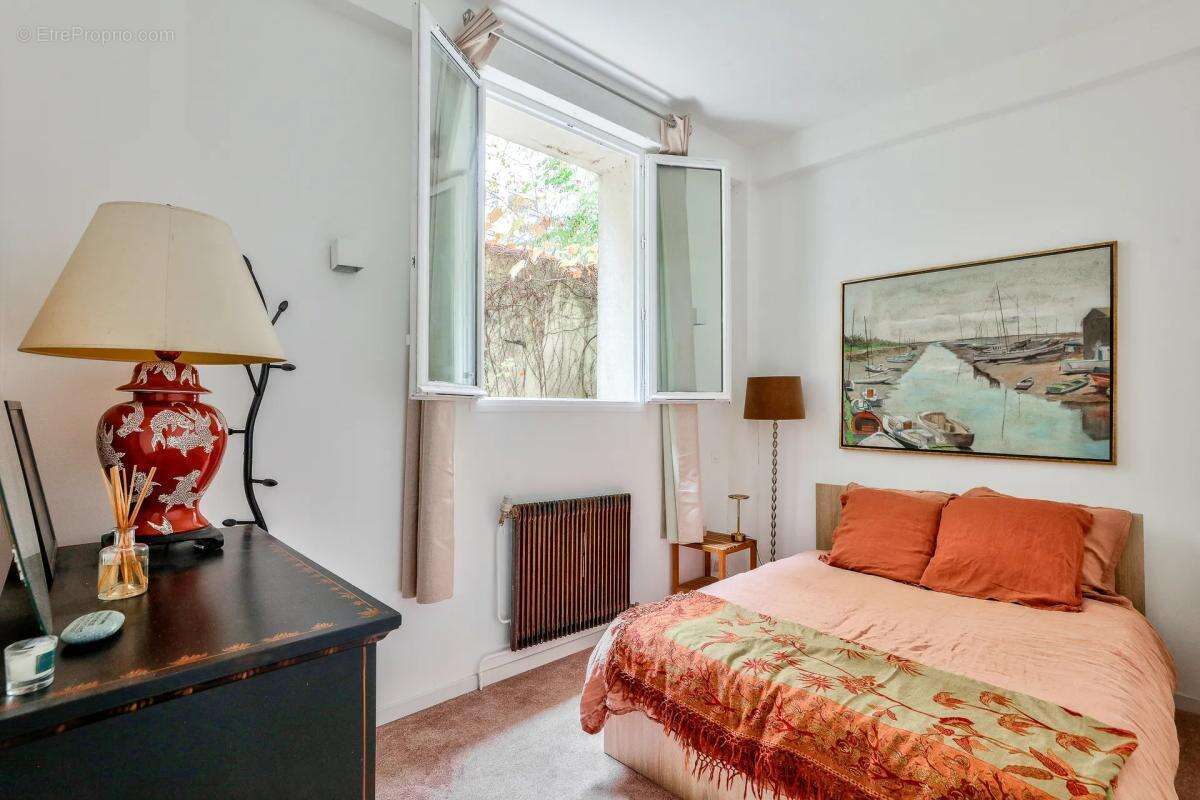 Appartement à PARIS-20E